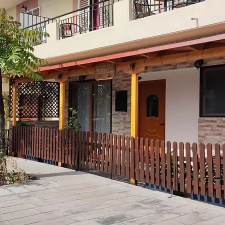 Revival House In Bay